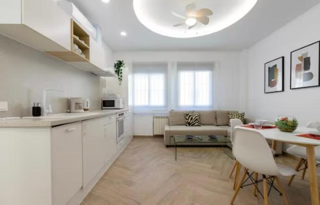 Apartament Artbel En Embajadores Madrid